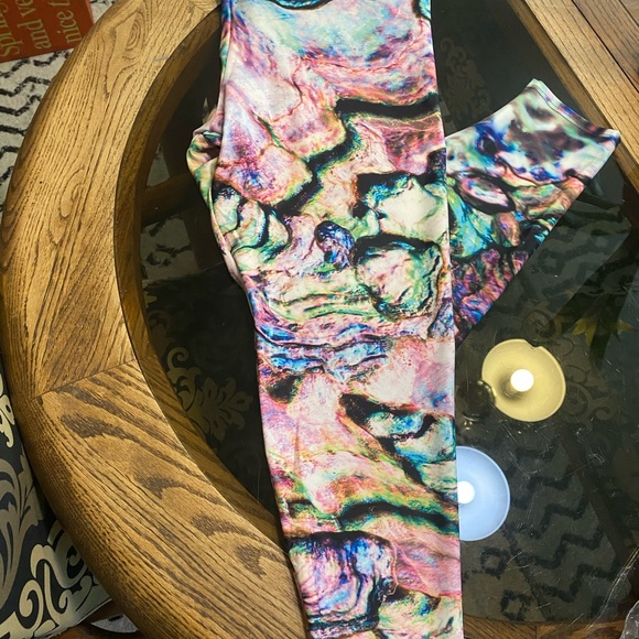 NEW Agstract Apparel Yoga & Athletic Leggings Crystal, Rock, Gem Prints Pastel - Picture 2 of 6